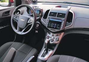 Road Rover мультимедийное устройство для автомобиля Chevrolet Aveo 2012+